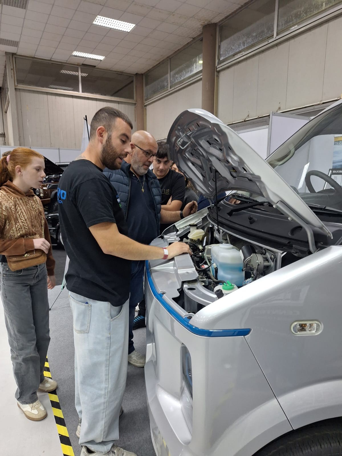 small commercial vehicles small commercial vehicles