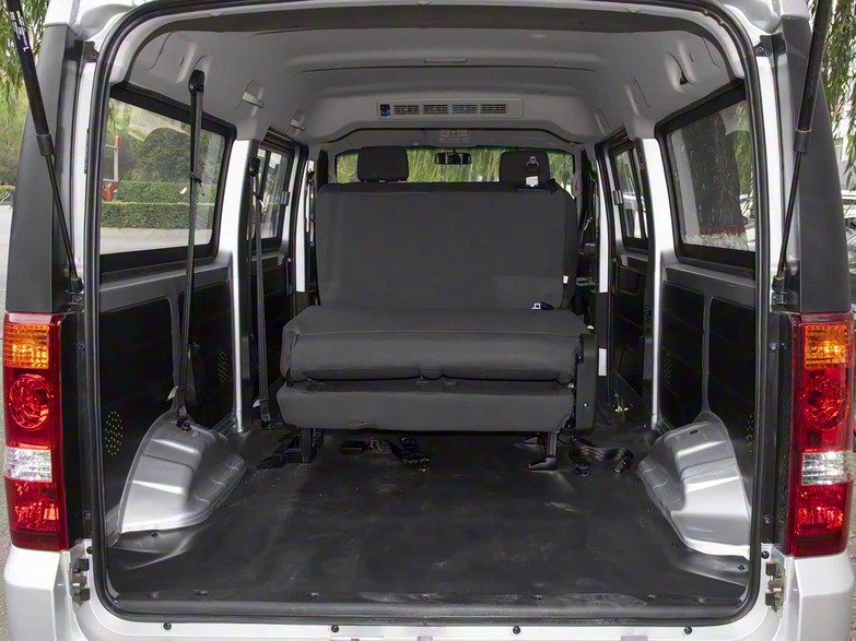Passenger Van with 6 Seats Passenger Van with 6 Seats
